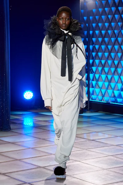 Look 36